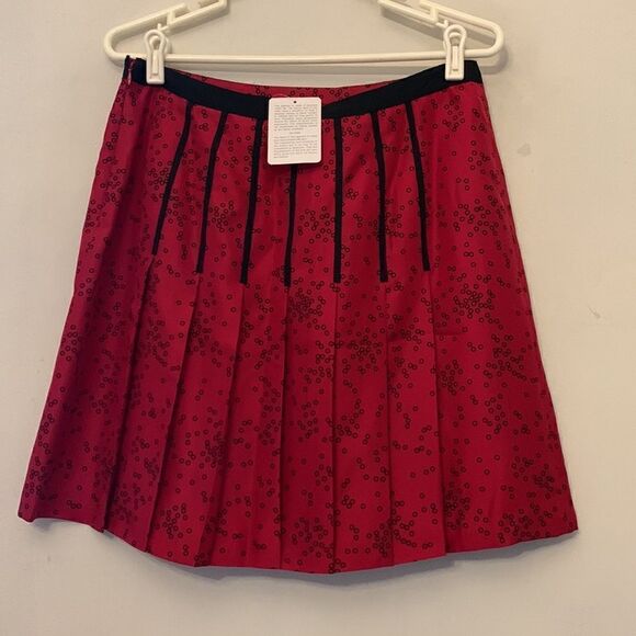 INC black and red dot pleated silk skirt Size 10 NWT - Picture 5 of 7
